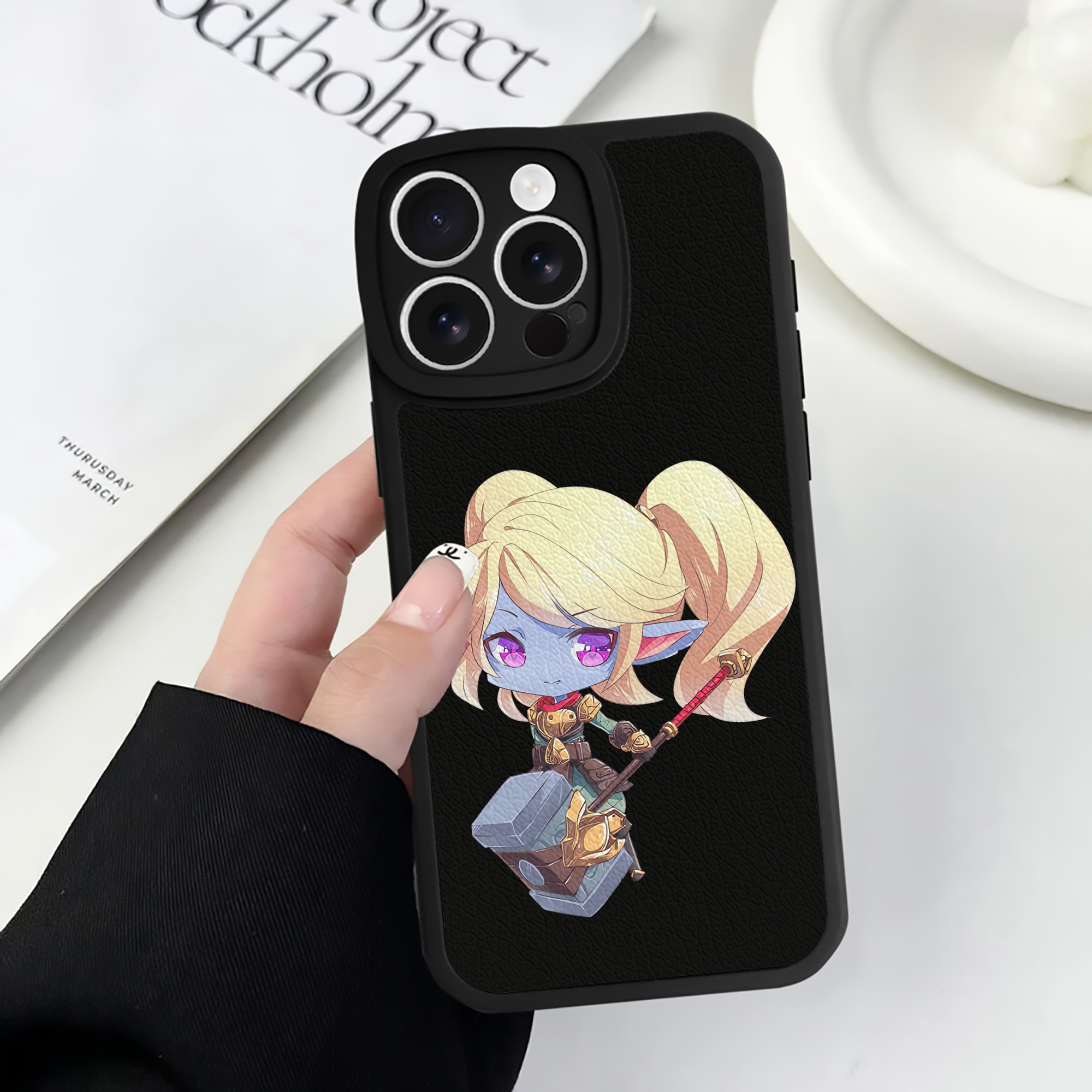 リーグ・オブ・レジェンド League of Legends LOL 【iPhone 16シリーズ対応】シリコンスマホケース（レザー調） 材質：シリコン